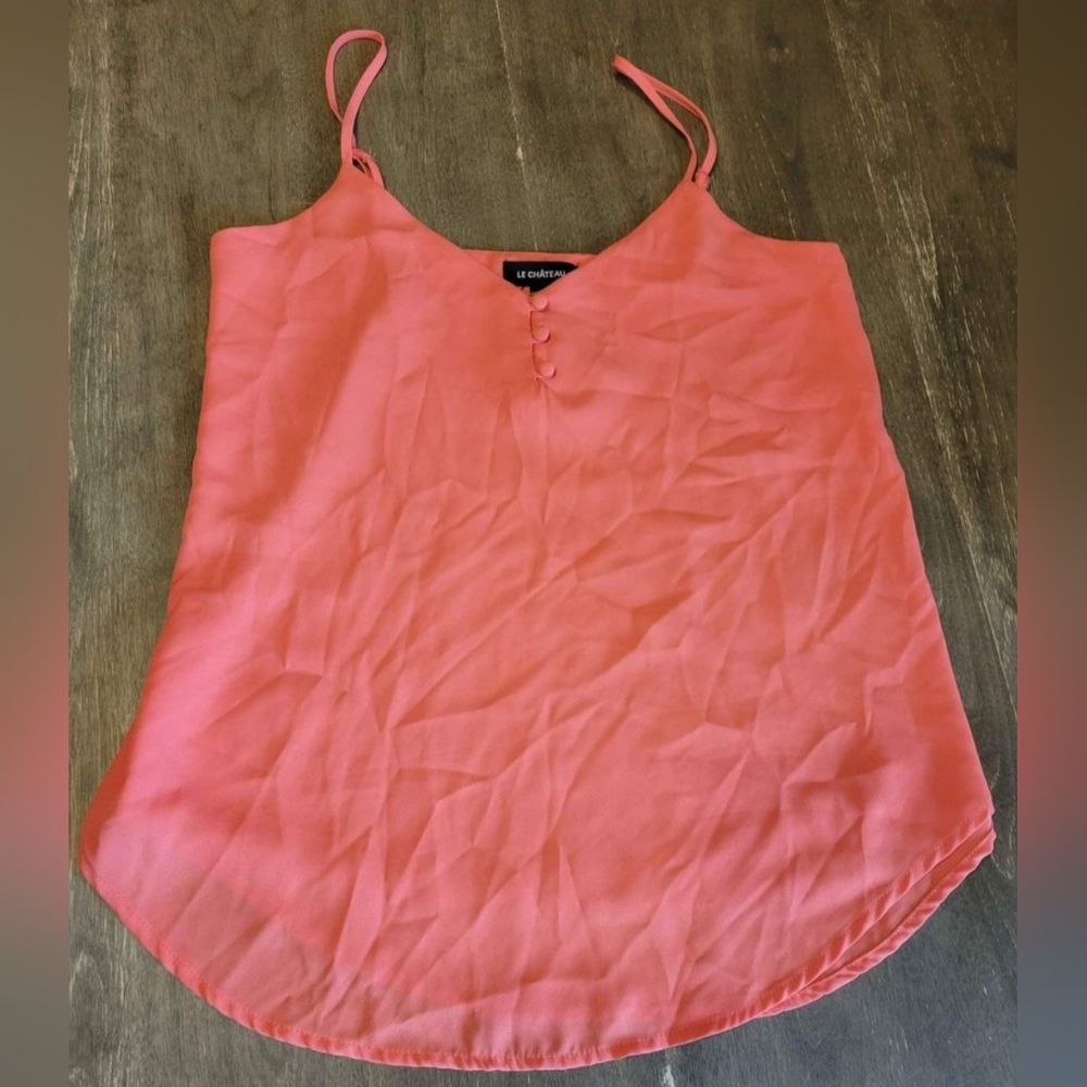XxSmall Le Chateau top with tags